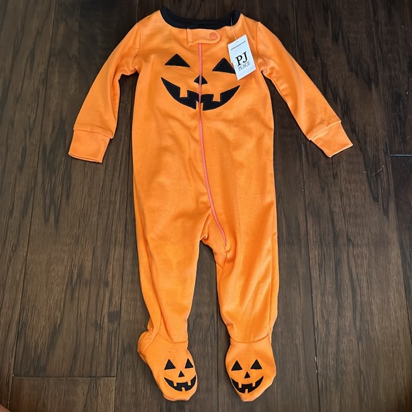Pumpkin onesie - Picture 1 of 1